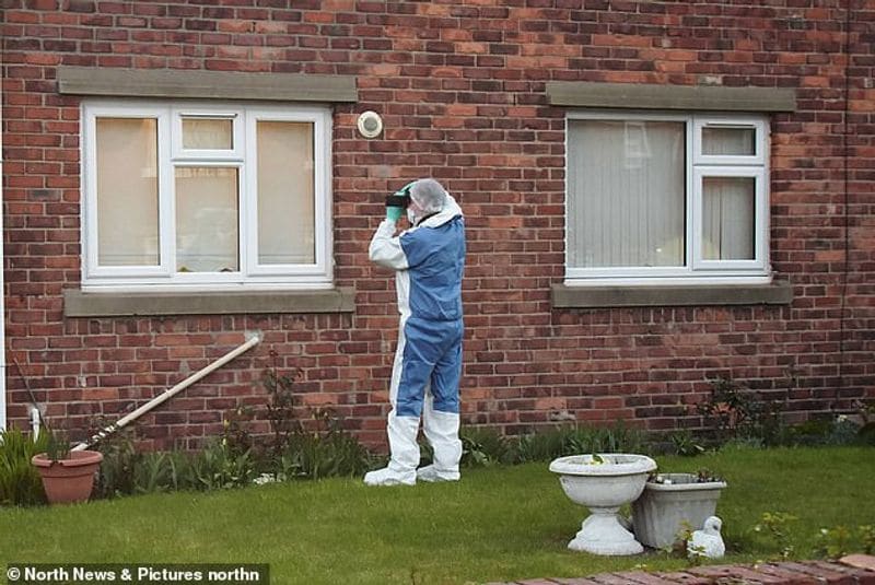 Daughter cut off head of mother with knife and scissors KPP