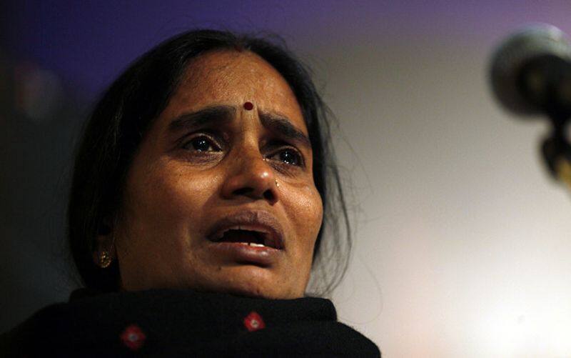 Nirbhaya Mother asha devi wants to witness the hanging, what does the jail manual say?