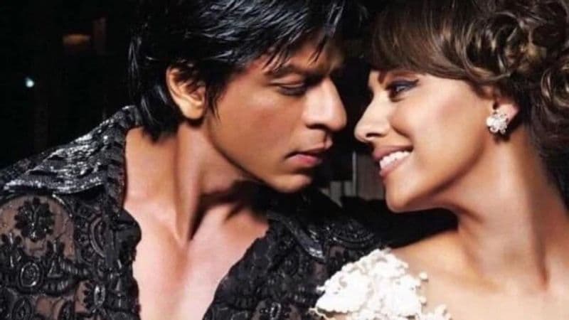 On the day of Shah Rukh and Gauri Khan's wedding, Hema called the actor and said that he has to come for the shoot of Dil Aashna Hai, which featured Hema.