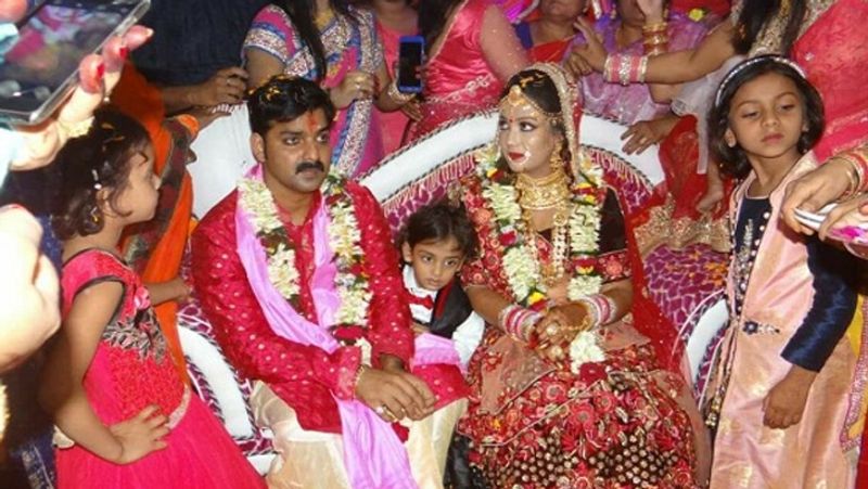 Pawan Singh Second Anniversary see his wedding album With wife jyoti singh KPY