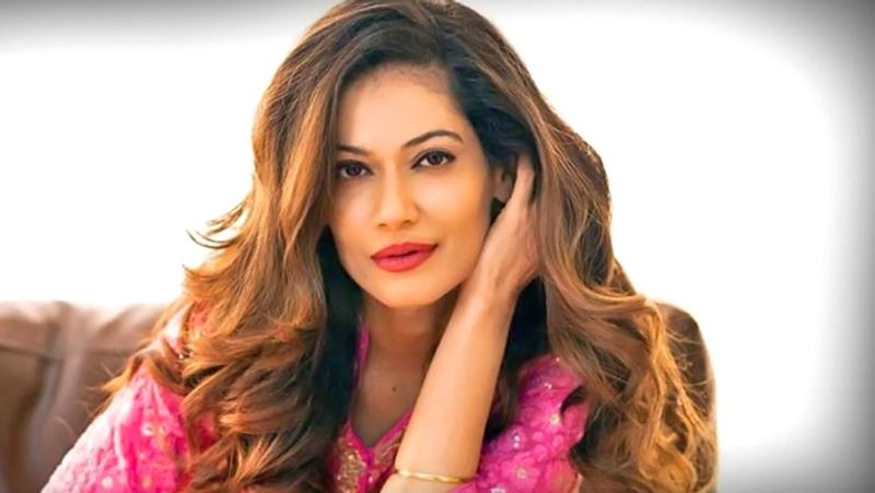 Payal Rohatgi Father Money Also Stuck in Yes Bank KPG