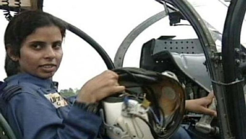 world womens day story of gunjan saxena India first woman combat aviator KPP
