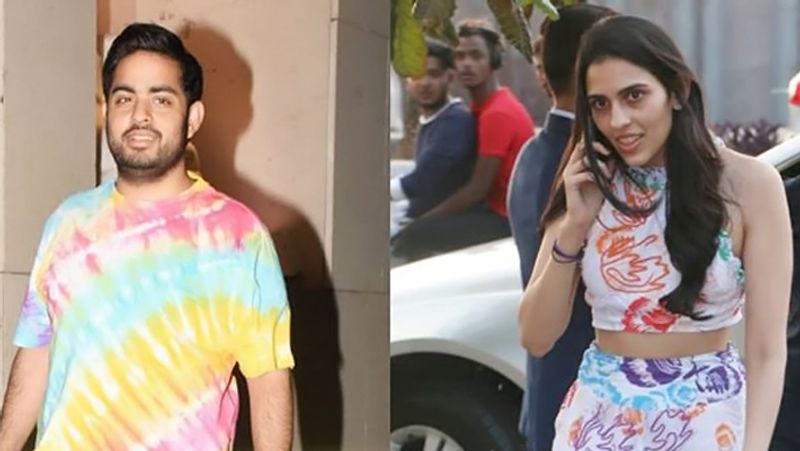Priyanka chopra and other bollywood Celebs attend Isha Ambani Holi Party KPG