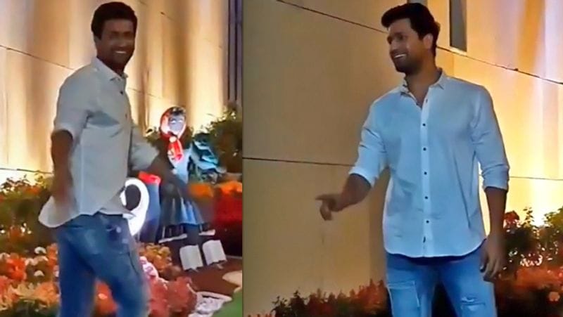 ভক্তদের ধরে রাখতে গেলে যে সোশ্যাল মিডিয়া একটি বৃহত্তম হাতিয়ার তা নায়িকা টের পেয়ে গিয়েছেন। তাই ইনস্টাগ্রামে তিনি প্রয়োজনের চেয়ে এখন একটু বেশিই অ্যাক্টিভ।