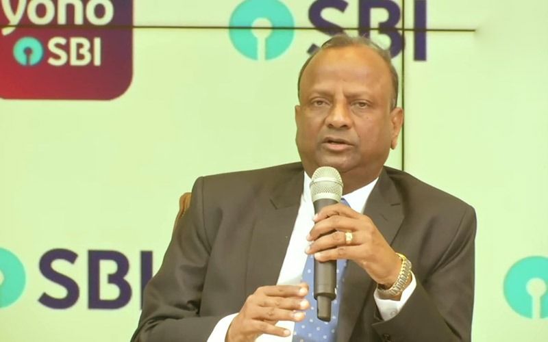 ইতিমধ্যেই এসবিআই-এর শীর্ষকর্তারা বৈঠক করেছে।