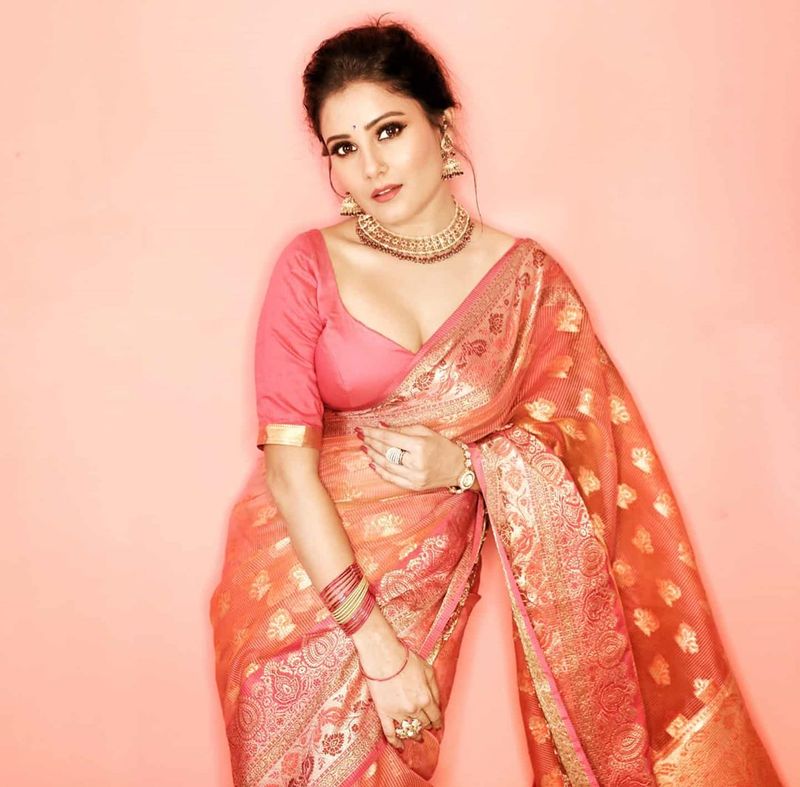 Archana guptaa