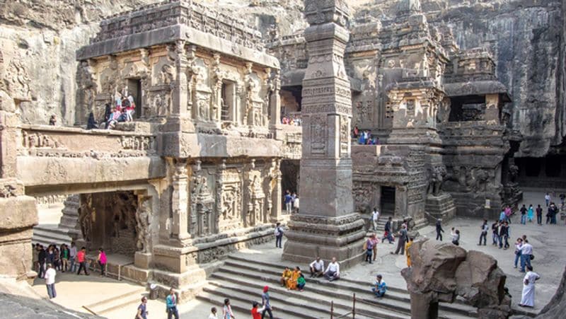 From the Taj Mahal to the Red Fort and Humanyu's Tomb, women can visit these heritage for free on Women's Day KPB