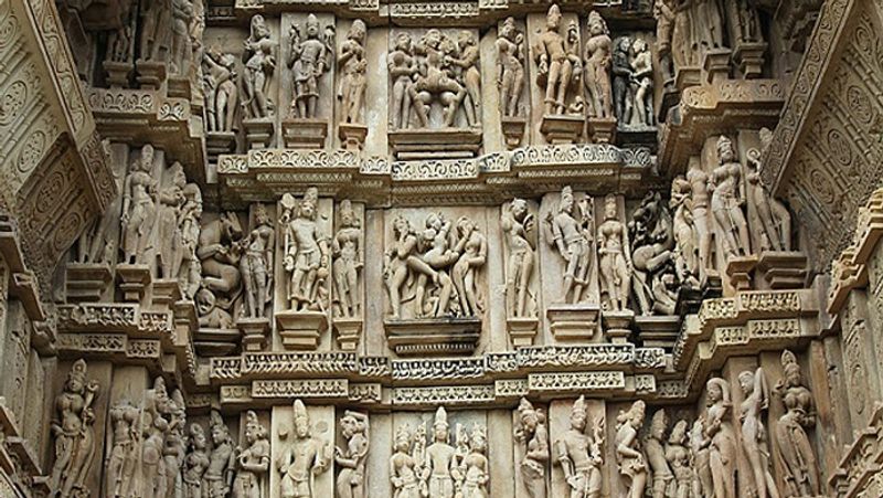 From the Taj Mahal to the Red Fort and Humanyu's Tomb, women can visit these heritage for free on Women's Day KPB