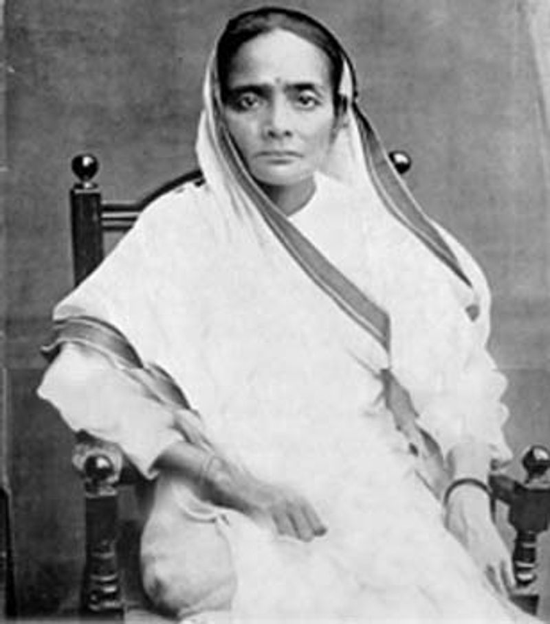 உஷா மேத்தா (சுதந்திர போராட்ட வீரர்)