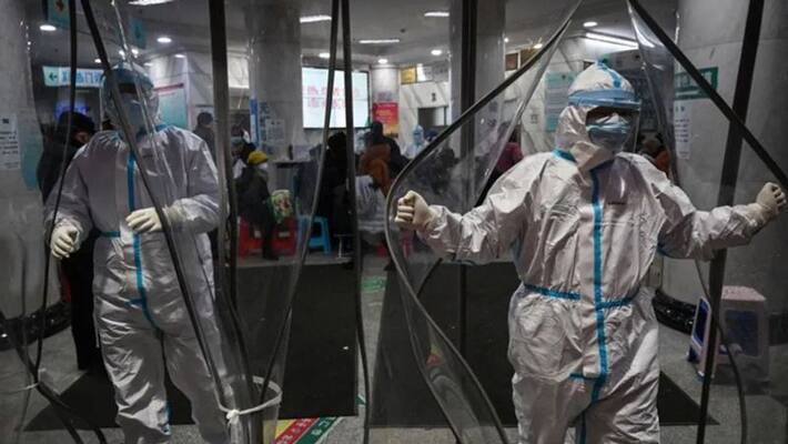 Corona virus: two cases confirmed in Mumbai, all passengers are being investigated at the airport kpm Corona virus: two cases confirmed in Mumbai, all passengers are being investigated at the airport kpm
