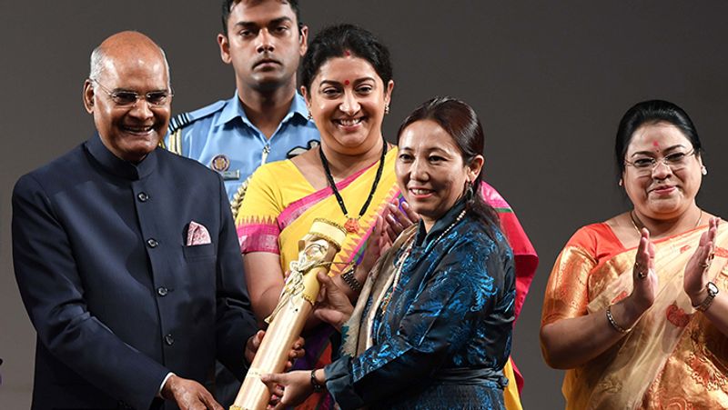 President Ramnath Kovind gave women honor to 15 daughters of the country kps