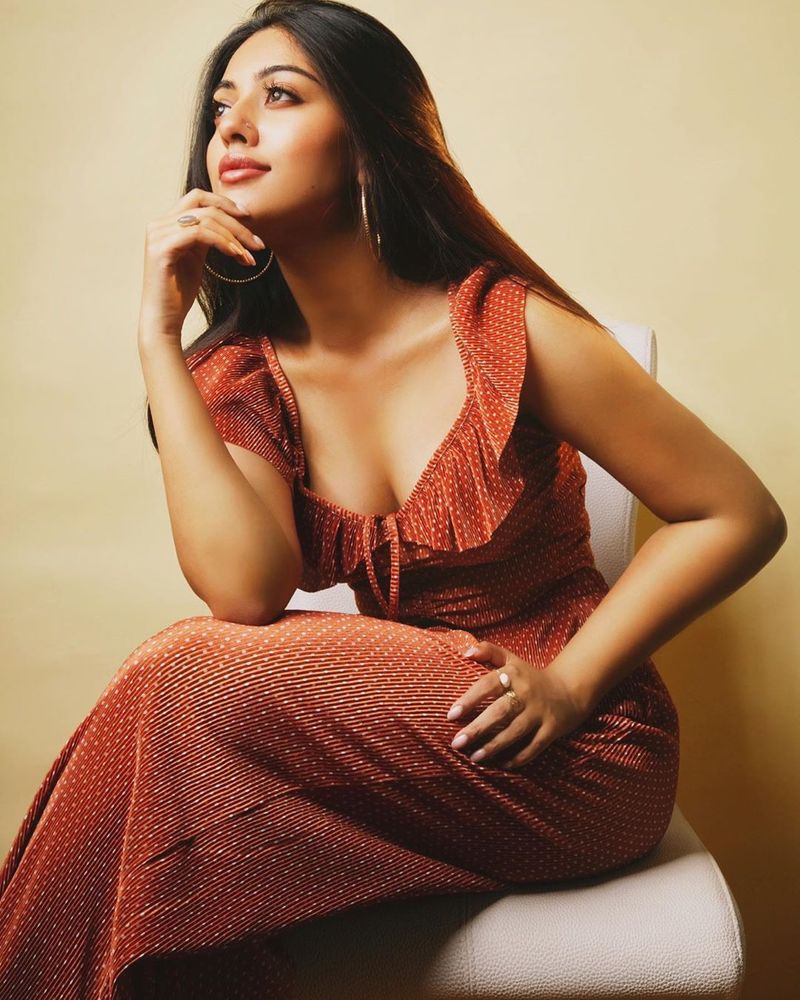 (Courtesy__Instagram) 'మజ్ను' సినిమాతో తెలుగు తెరకు పరిచయమైంది ఎన్నారై బ్యూటీ అను ఎమ్మాన్యుయేల్.