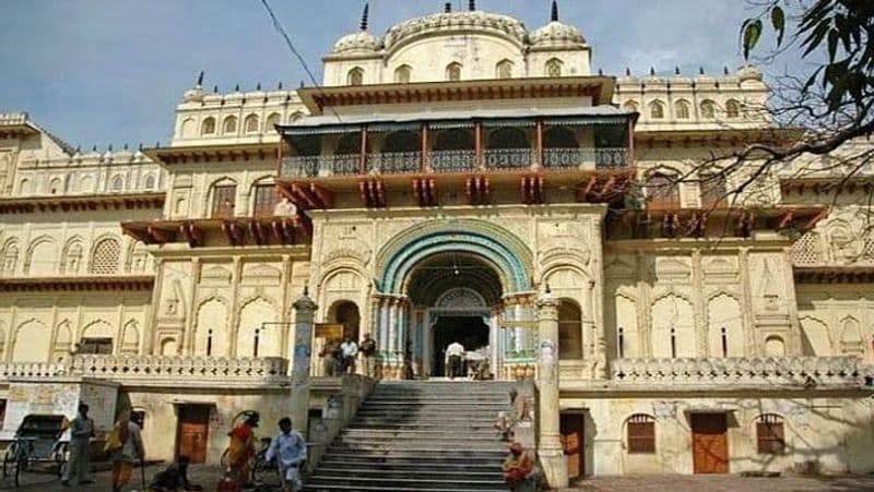 <p>পঞ্জিকা মতে, নবমীর তিথিটি ২১ এপ্রিল ২০২১ তারিখ, বুধবার রাত ১২ টা বেজে ৪৩ মিনিট থেকে শুরু হবে। নবমী তিথি শেষ হবে ২২ এপ্রিল বৃহস্পতিবার দুপুর ৩ টে বেজে ০৫ মিনিটে।</p>