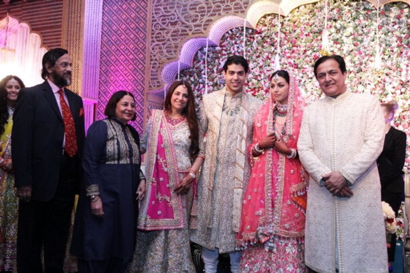 Rana Kapoor daughters Radha Rakhi Roshni information Yes Bank News Updates kpn