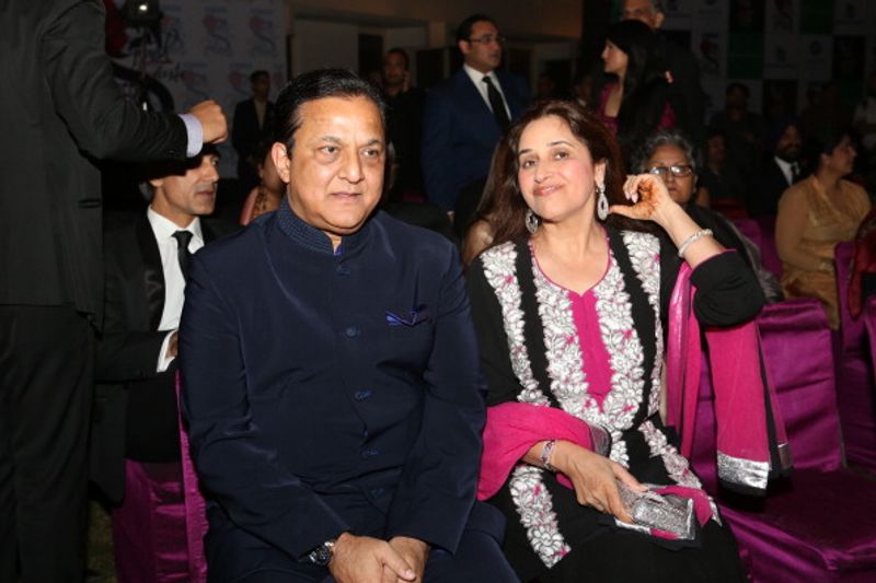 Rana Kapoor daughters Radha Rakhi Roshni information Yes Bank News Updates kpn