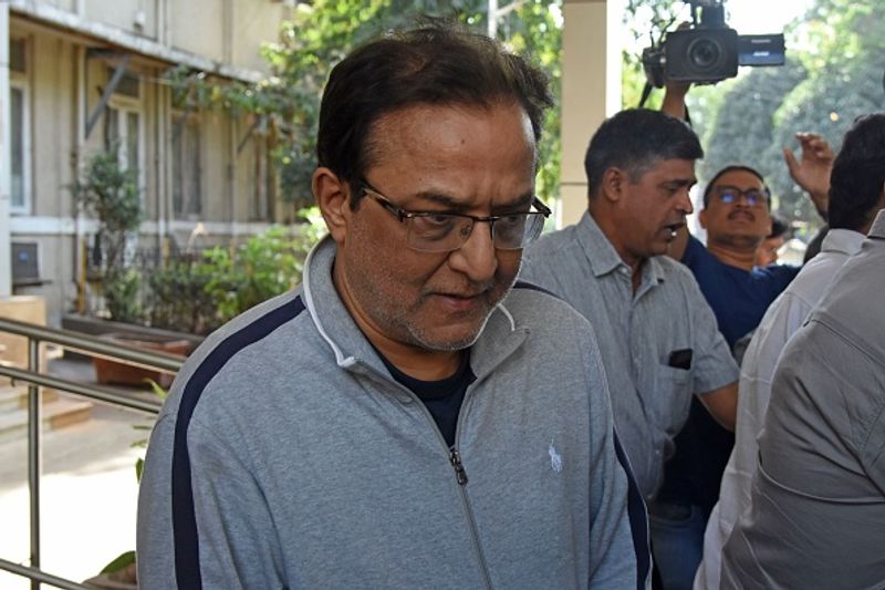 Rana Kapoor daughters Radha Rakhi Roshni information Yes Bank News Updates kpn