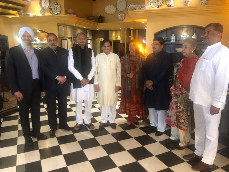 Congress leader Mukul Wasnik gets married at 60 In Delhi