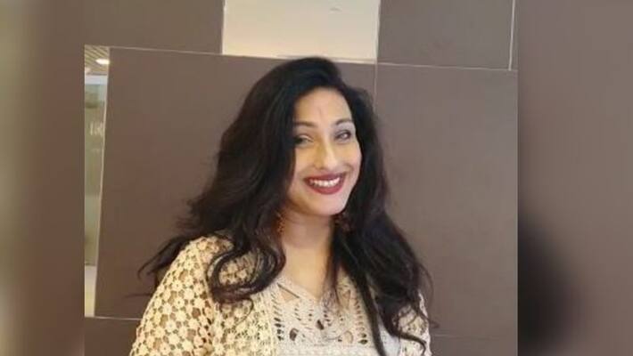 Rituparna Sengupta wish Happy Holi Rituparna Sengupta wish Happy Holi