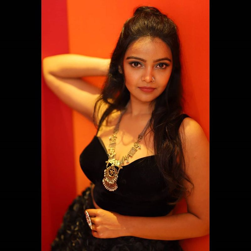 Nithyashetty cute photo gallery