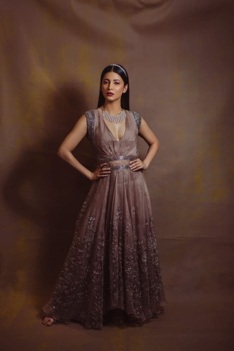 Shruthihassan
