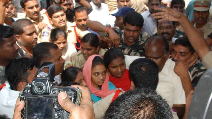 Iam not seen my fathers dead body says amrutha Iam not seen my fathers dead body says amrutha