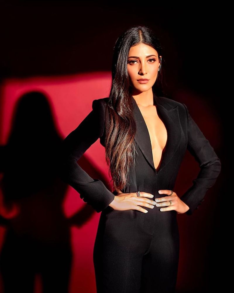 Shruthihassan