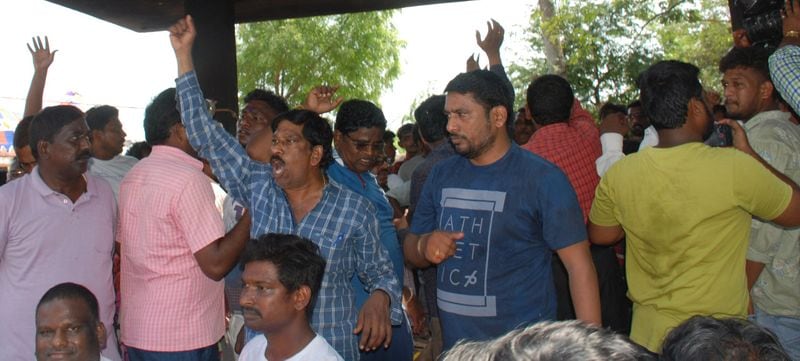 మిర్యాలగూడలో ముగిసిన మారుతిరావు అంతిమయాత్ర.. కుటుంబసభ్యులు భావోద్వేగం