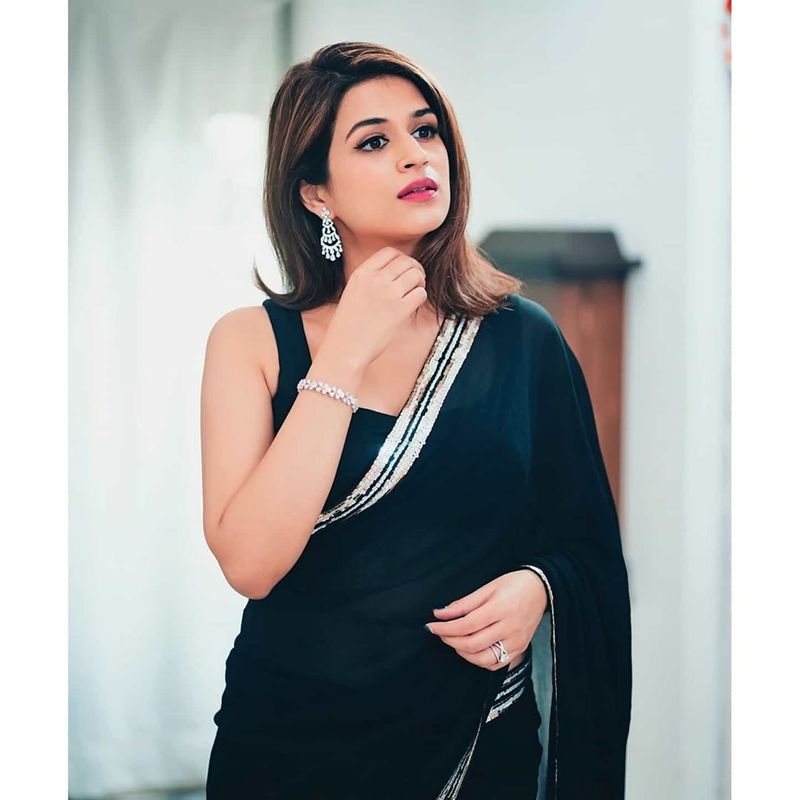 (Courtesy:Instagram) శ్రద్దా దాస్ చివరగా తెలుగులో హిప్పీ చిత్రంలో నటించింది.