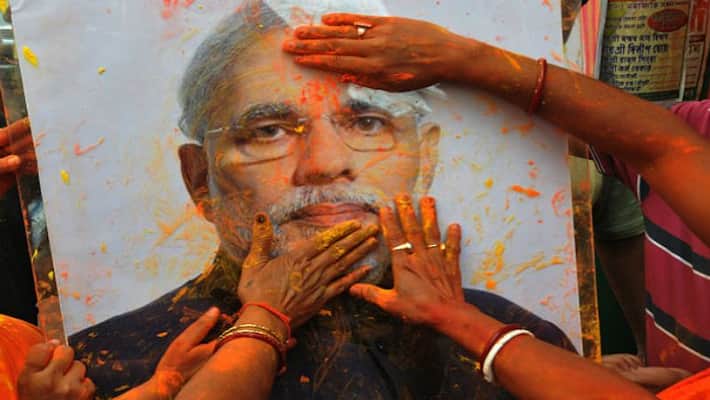 PM Narendra Modi-President extend Holi Wishes to nation PM Narendra Modi-President extend Holi Wishes to nation