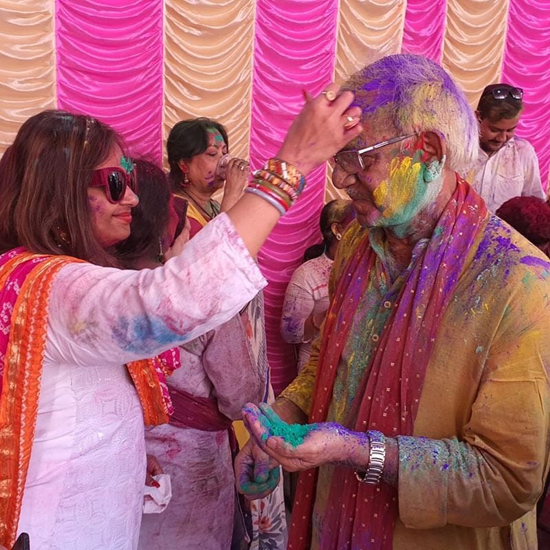 samaj sebi sangha celebrates holi