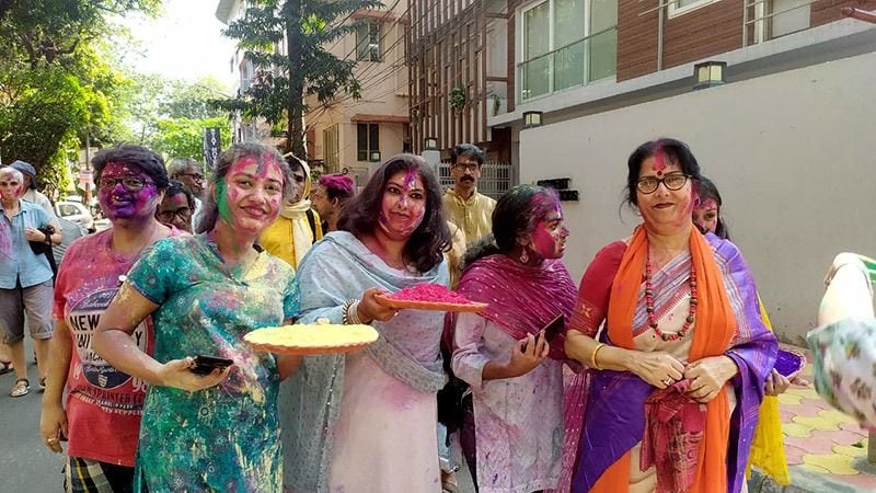 samaj sebi sangha celebrates holi