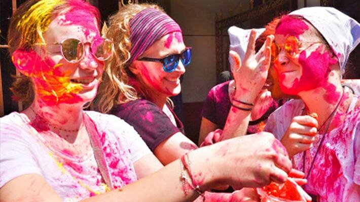 Holi splashes across the country live news and updates kps Holi splashes across the country live news and updates kps