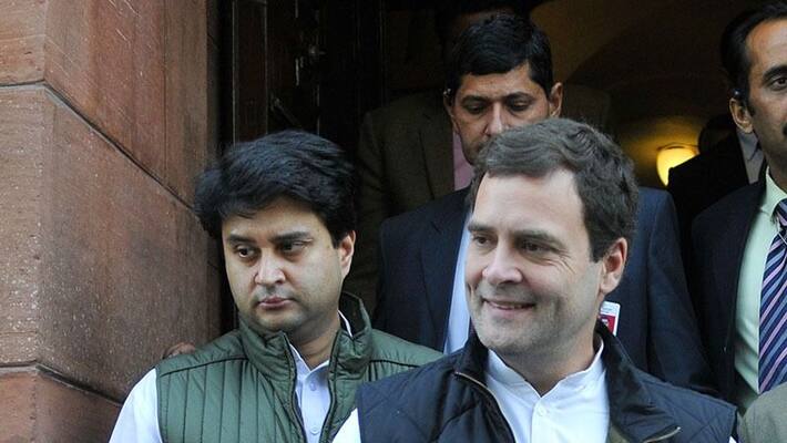 Rahul retweets old pic with Jyotiraditya Scindia after he joins BJP Rahul retweets old pic with Jyotiraditya Scindia after he joins BJP