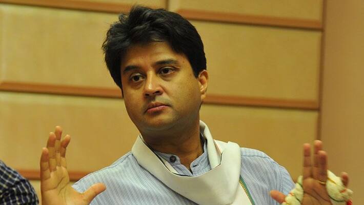 How and what lured Jyotiraditya Scindhia towards BJP How and what lured Jyotiraditya Scindhia towards BJP