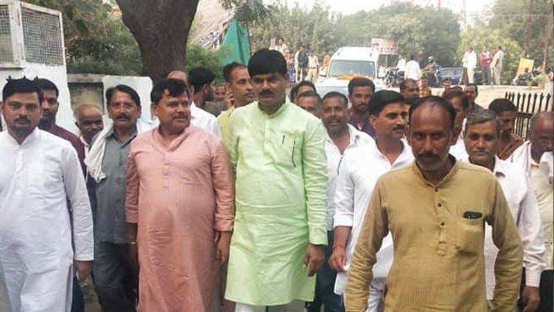 17 rebel MLAs of Congress, on whose own Scindia gave a shock to Congress KPB
