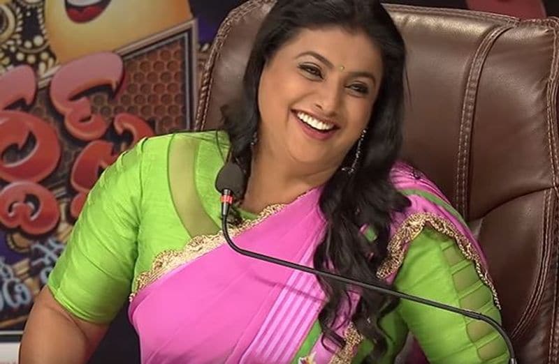 రోజా పేరు చెప్పగానే నటిగా మాత్రమే కాదు.. ప్రత్యర్థులపై పదునైన విమర్శలతో విరుచుకుపడే ఫైర్ బ్రాండ్ లేడీ పొలిటీషియన్ కూడా గుర్తుకు వస్తుంది. రోజా రాజకీయాల్లోకి ఎంటర్ అయ్యాక తన వాక్ చాతుర్యంతోనే ఫేమస్ అయ్యారు. వైసిపిలో చేరాక రోజా తొలిసారి ఎమ్మెల్యేగా 2014లో ఎన్నికయ్యారు. 2019లో కూడా వరుసగా రెండవసారి రోజా నగిరి నుంచి గెలుపొందారు.