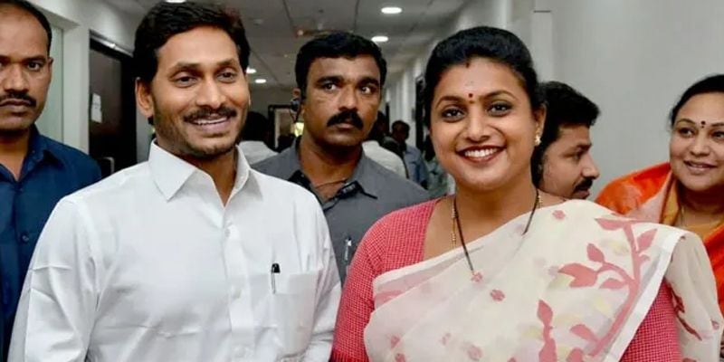 ఇది గుంటూరు జిల్లా పరిస్థితి. ఇక ఖాళీ అవుతున్న మరో మంత్రి పదవి కోసం రోజా తీవ్రమైన ప్రయత్నాలు చేస్తున్నట్టు సమాచారం. ఆమెకు జగన్ కు ఇప్పటికే సన్నిహిత సంబంధాలున్నాయి. ఆమె కూడా మంత్రి పదవి కోసం తన ప్రయత్నాలను ఇప్పటికే మొదలుపెట్టేసింది కూడా.