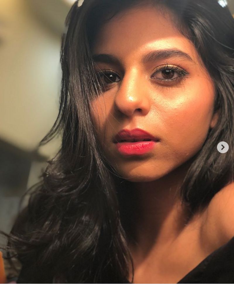 Suhana's cousin Alia Chhibba (daughter of Gauri Khan's brother Vikrant) had shared a few glimpses of the festivities on her Instagram last year and Suhana can be seen sporting the same attire in the photo she posted just now.