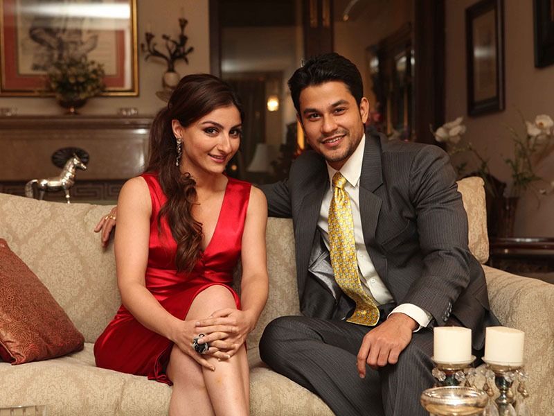 bollywood celebrity who was in live in relation