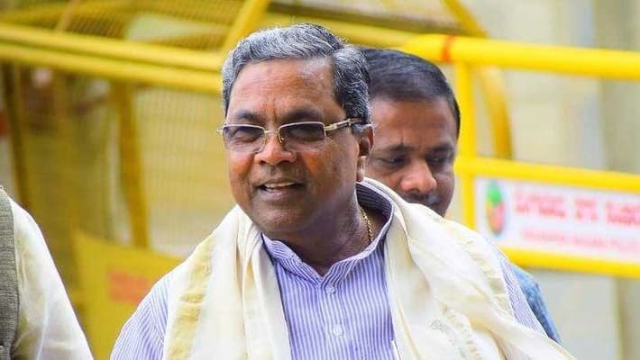 Siddaramaiah Questions CM Basavaraj Bommai on National flag Issue gvd Siddaramaiah Questions CM Basavaraj Bommai on National flag Issue gvd