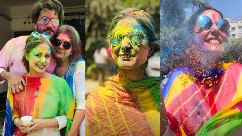 फैमिली और फ्रेंड के साथ हिना खान ने खूब होली खेली।