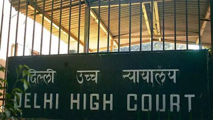 Delhi HC to DGCA Strict action against passengers for not wearing masks maintaining hygiene norms gcw Delhi HC to DGCA Strict action against passengers for not wearing masks maintaining hygiene norms gcw