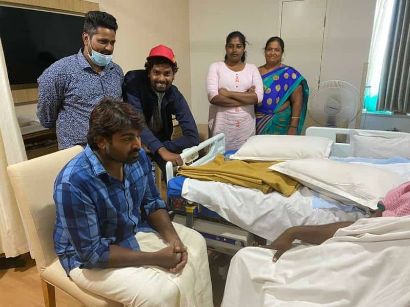 vijay sethupathi meet lokesh pop hospital photo goes viral