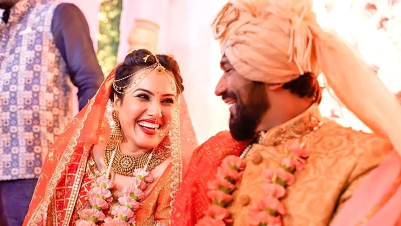 Kamya Punjabi First Holi with Husband after her Wedding KPG