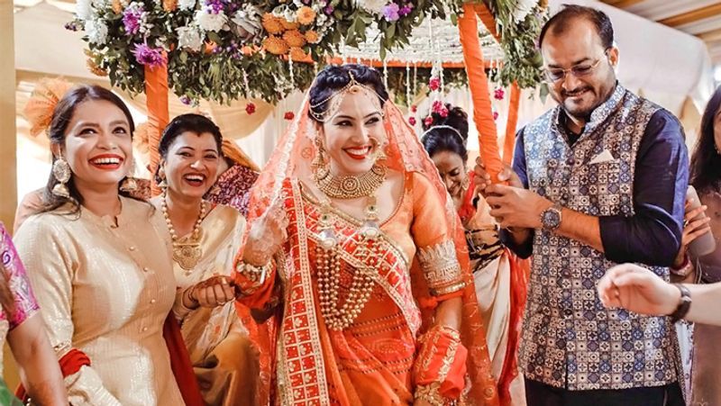 Kamya Punjabi First Holi with Husband after her Wedding KPG