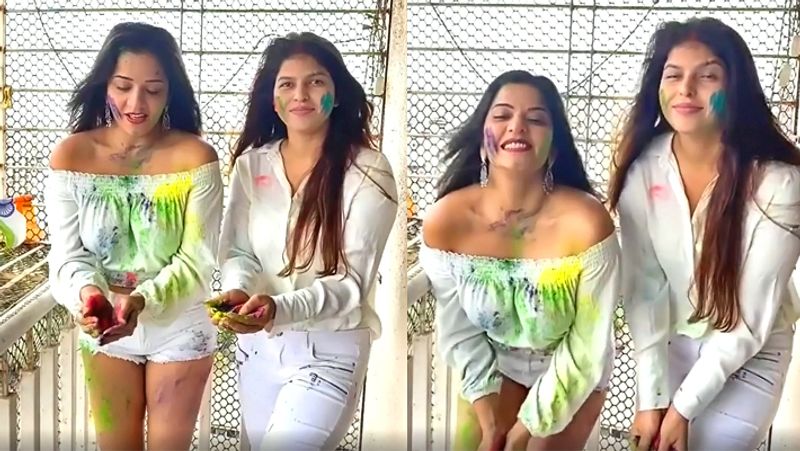 Monalisa playing holi with Nanad Riya and other family members KPG