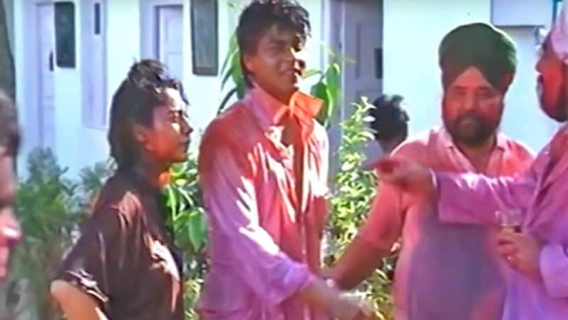 Shahrukh khan Celebrate Holi with Wife Gauri Khan before 20 Years ago KPG