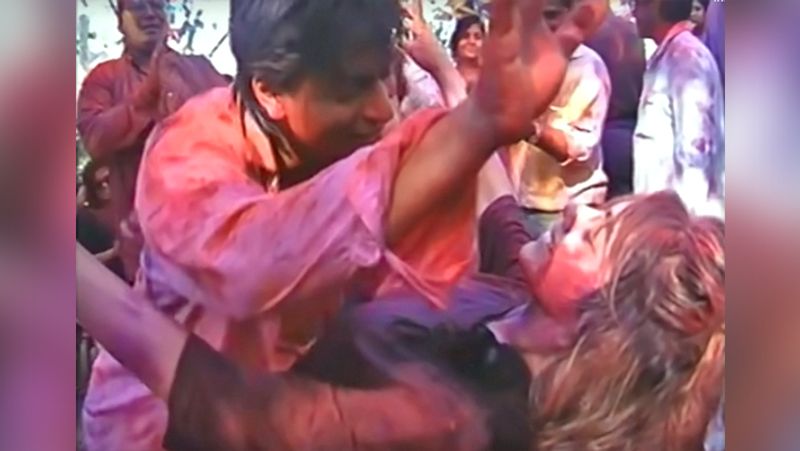Shahrukh khan Celebrate Holi with Wife Gauri Khan before 20 Years ago KPG