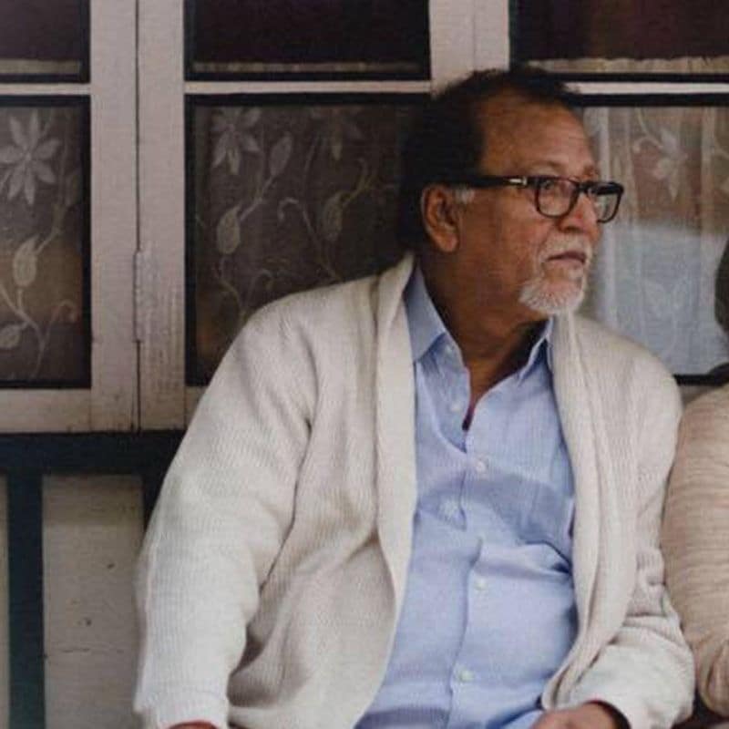 বরাবরই ভালো গান গাইতেন তিনি। ছোটবেলায় নিয়ে ছিলেন রবীন্দ্র সঙ্গীতের পাঠ। এরপরই অভিনয় জগতে পা রেখেছিলেন তিনি।