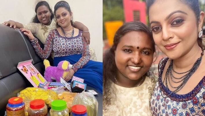Aswathy Sreekanth shared photo with fan girl Aswathy Sreekanth shared photo with fan girl